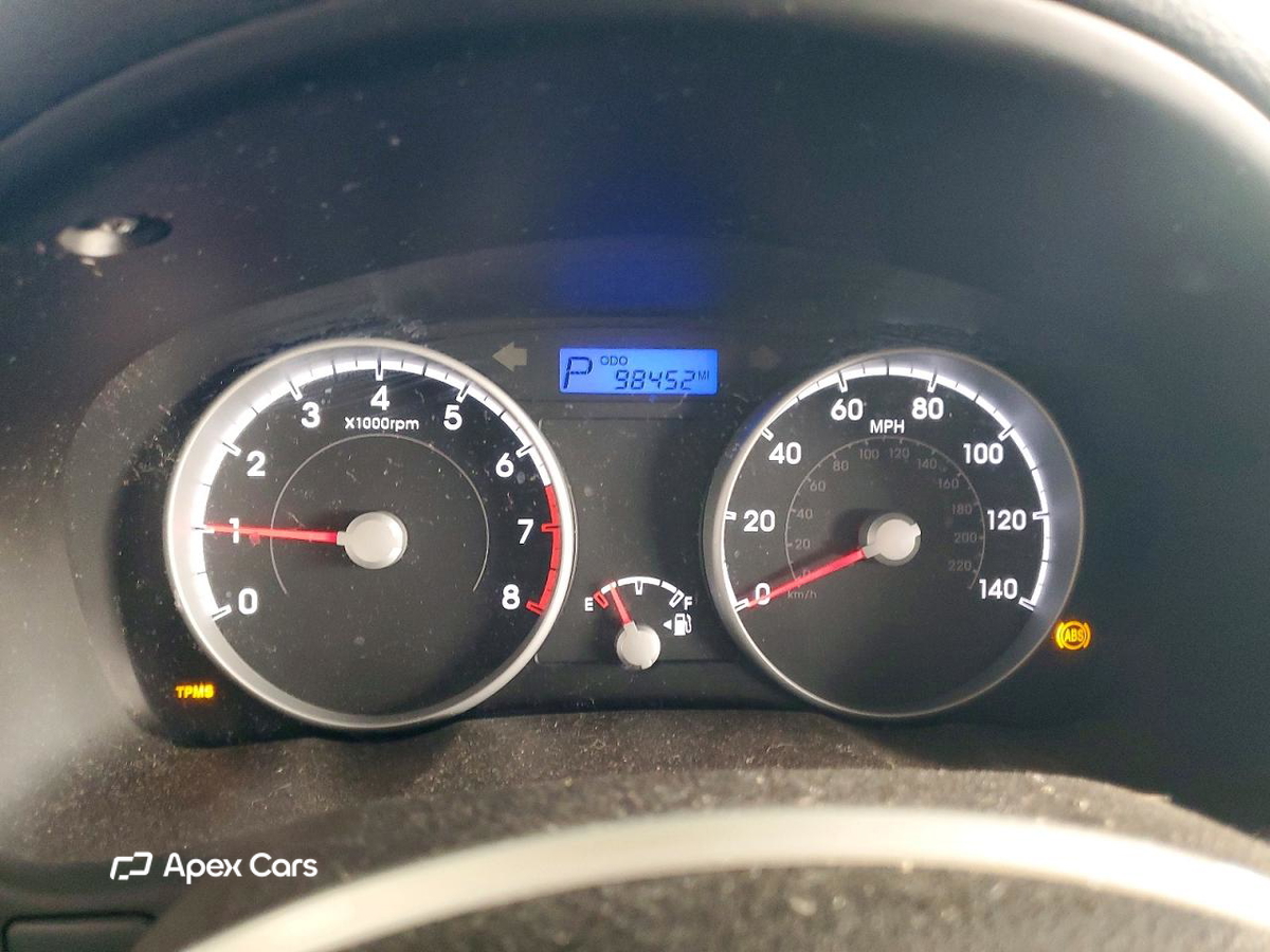 Hyundai Accent 2010
