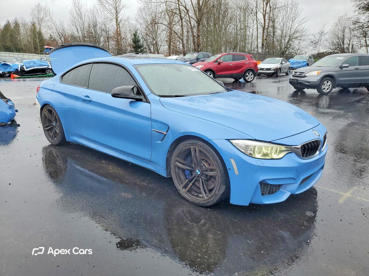 BMW M4 2016