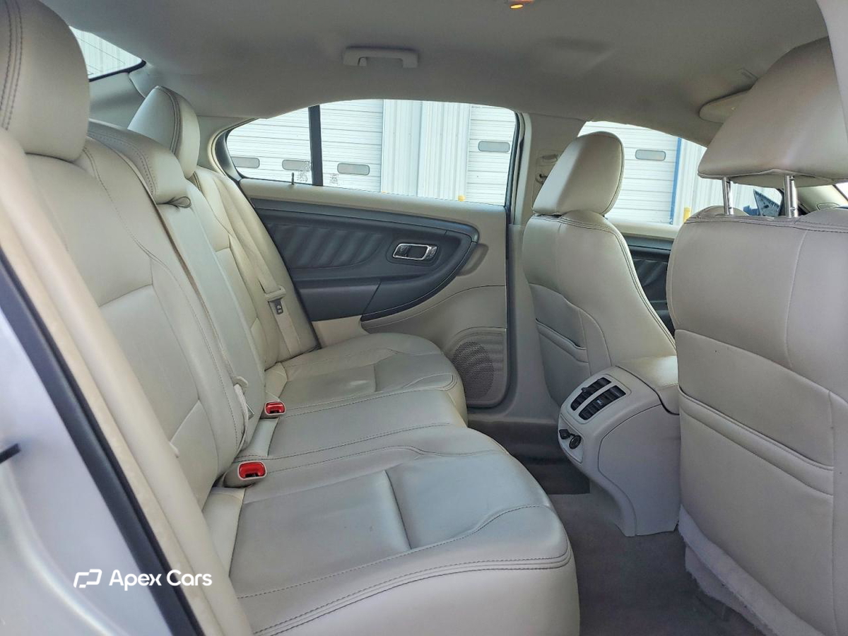 Ford Taurus 2012