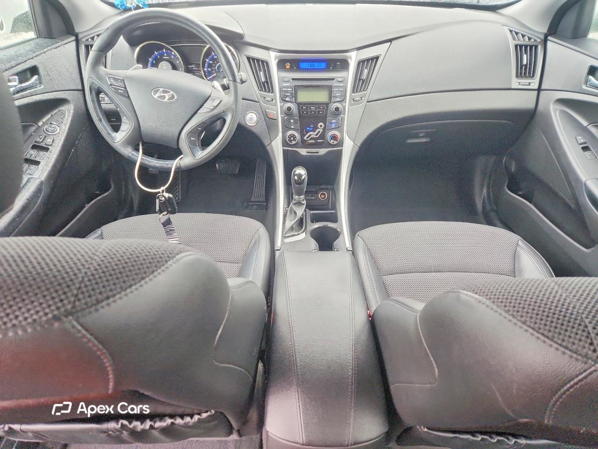 Hyundai Sonata 2013