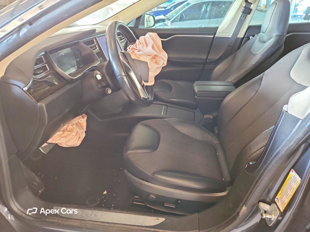 Tesla Model S 2016