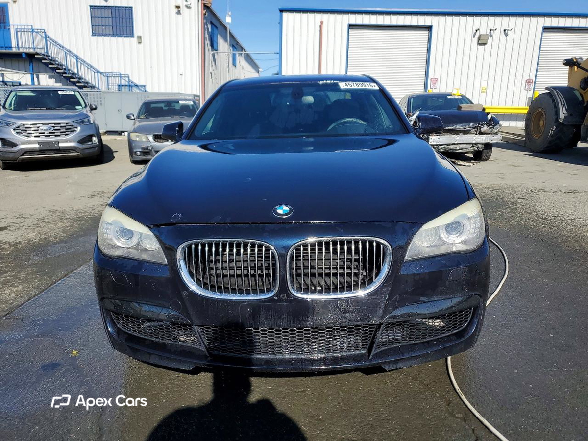 BMW Series 7 2011