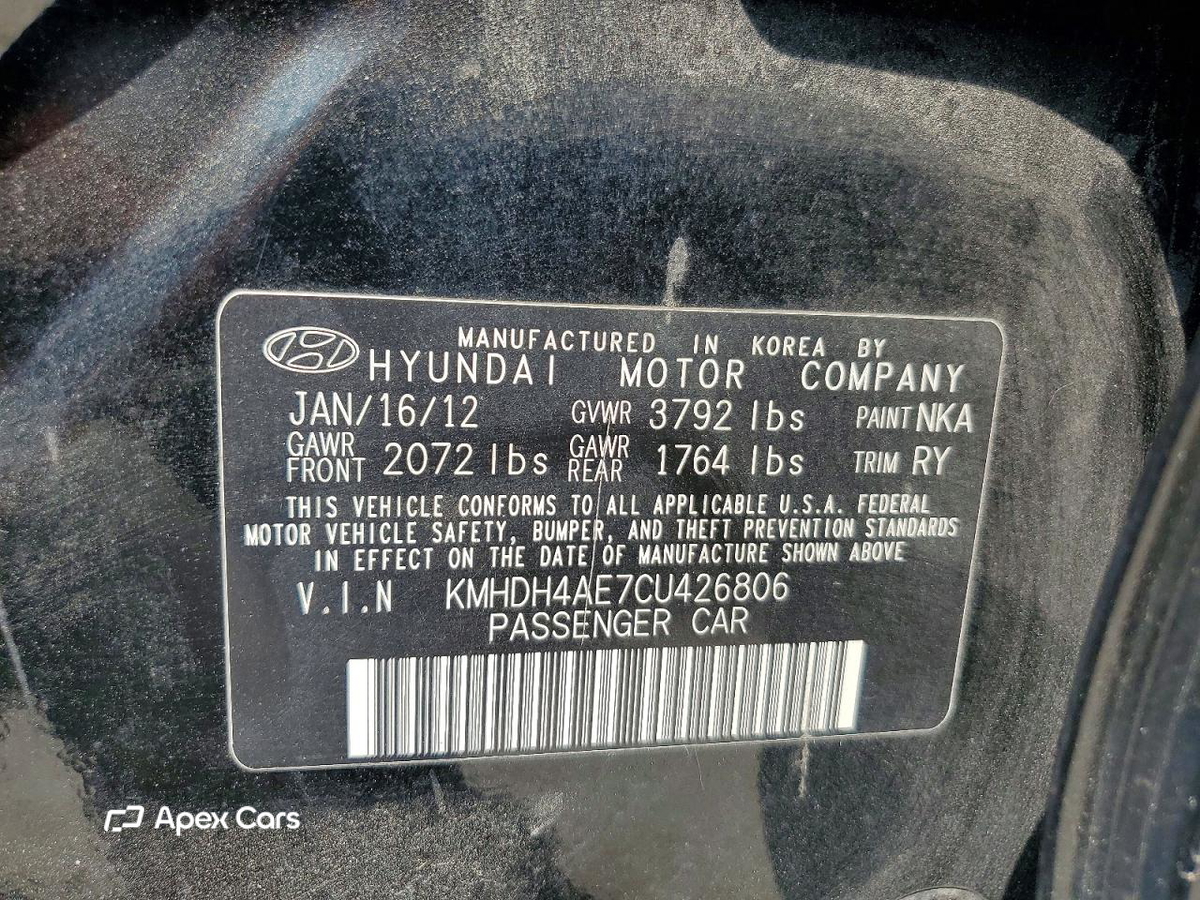 Hyundai Elantra 2012