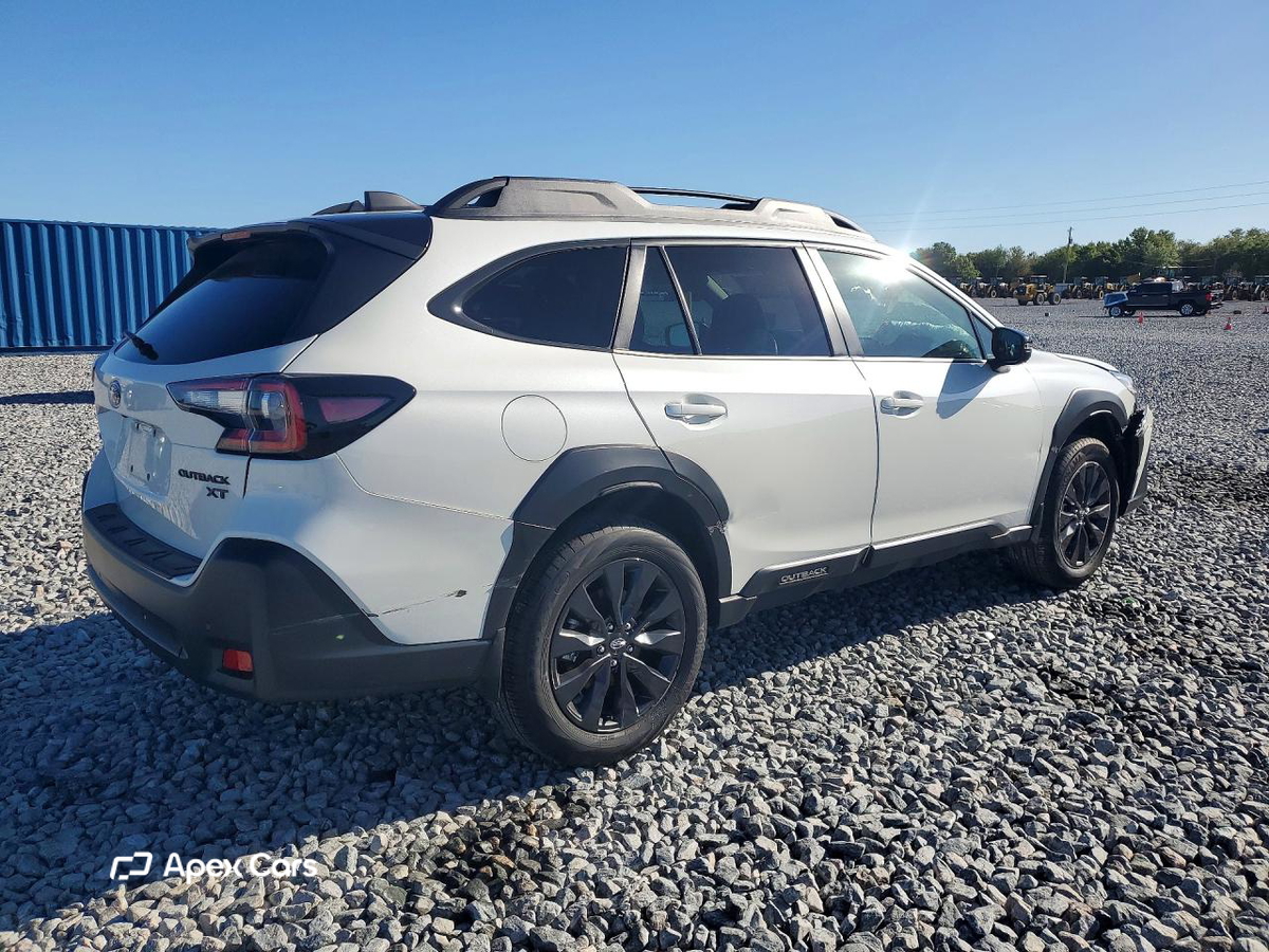 Subaru Outback 2025