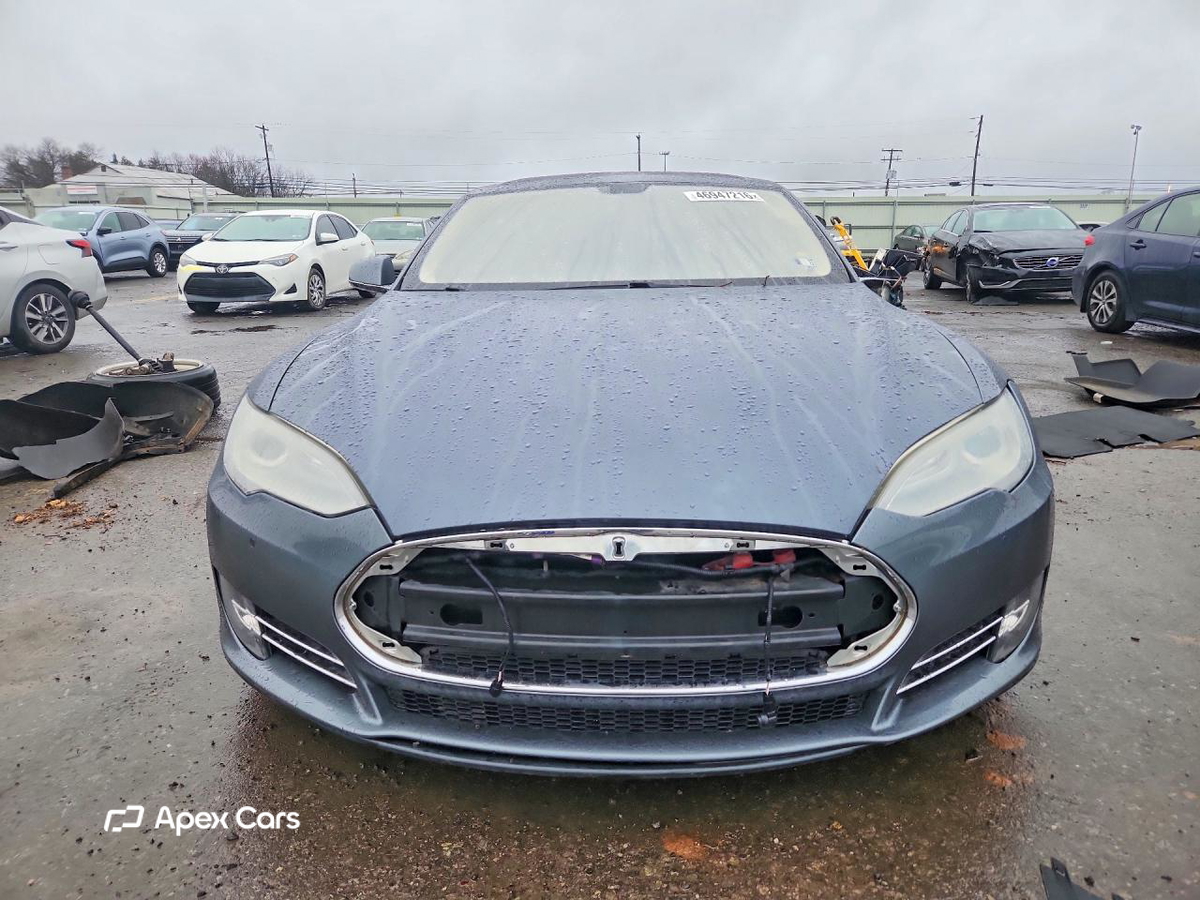 Tesla Model S 2013