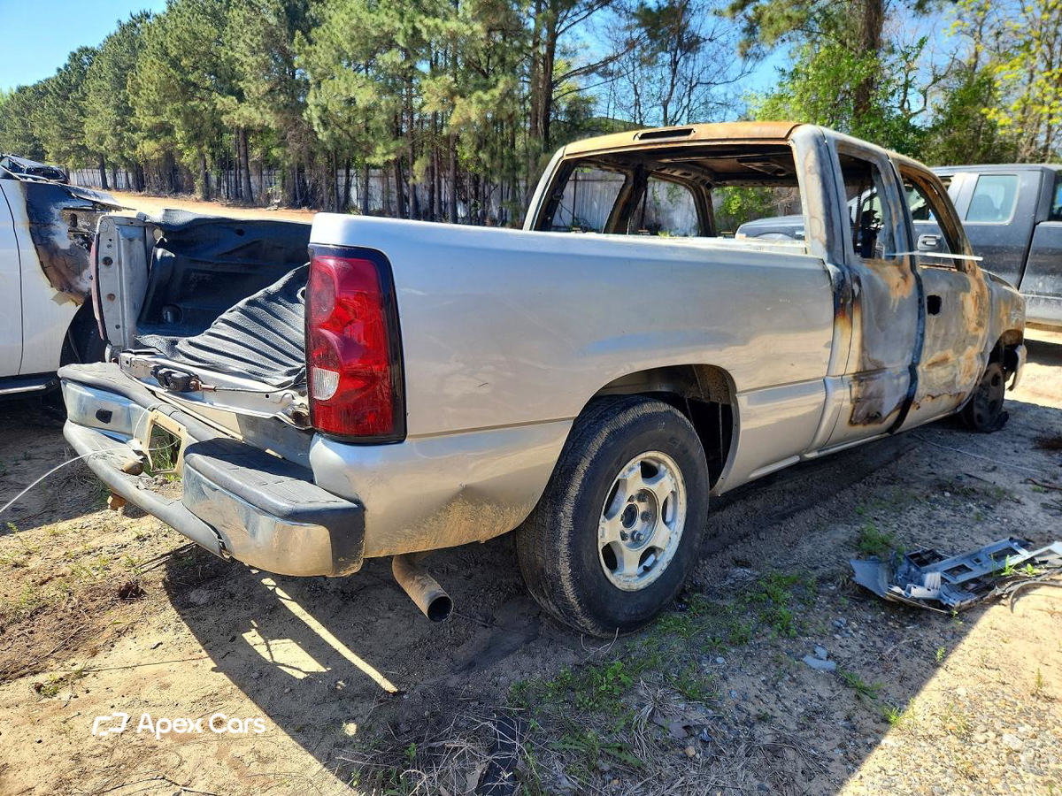 Chevrolet Silverado 2004