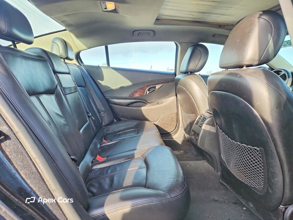 Buick LaCrosse 2011