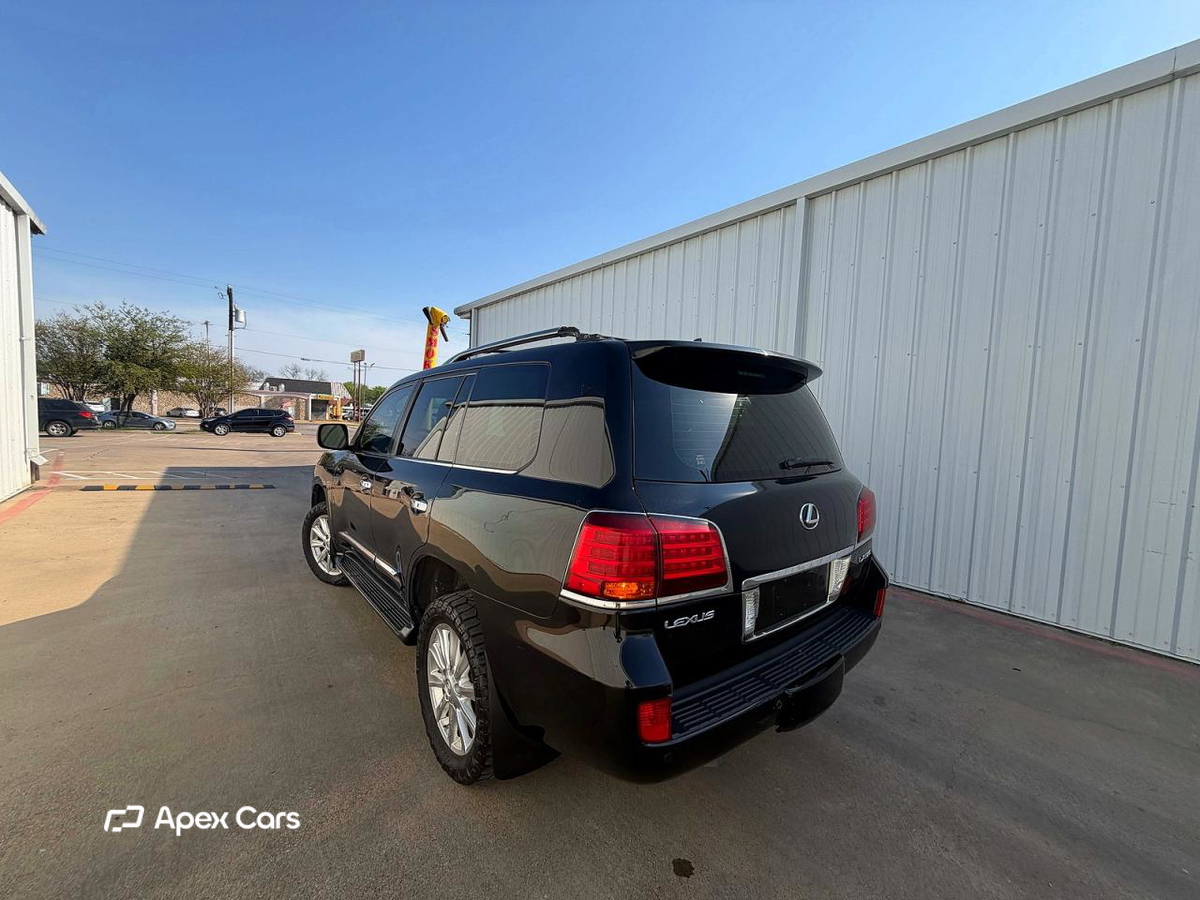 Lexus LX 2008