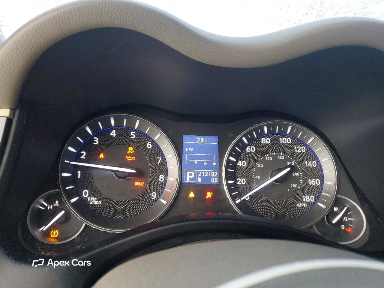 Infiniti M 2013