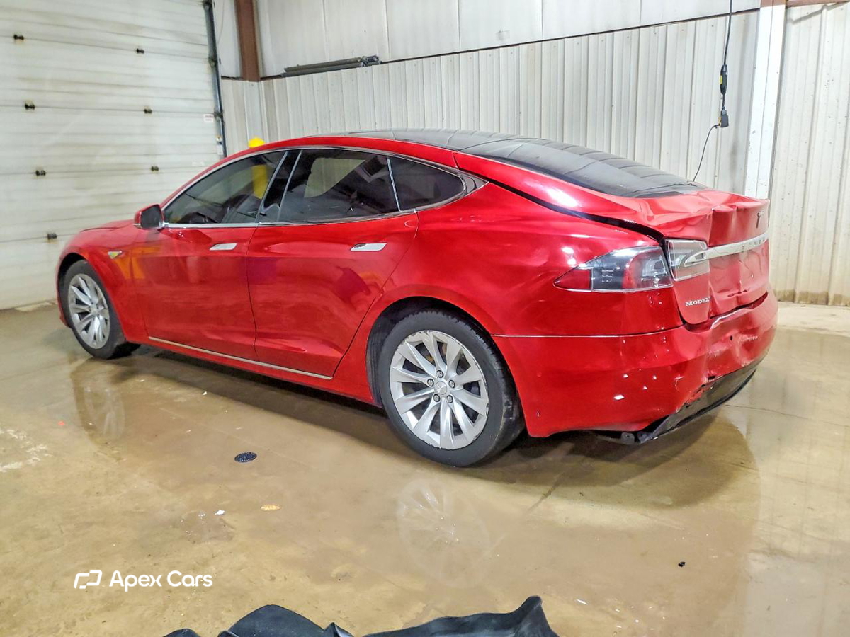 Tesla Model S 2016