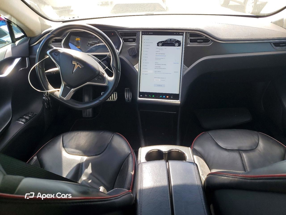 Tesla Model S 2013