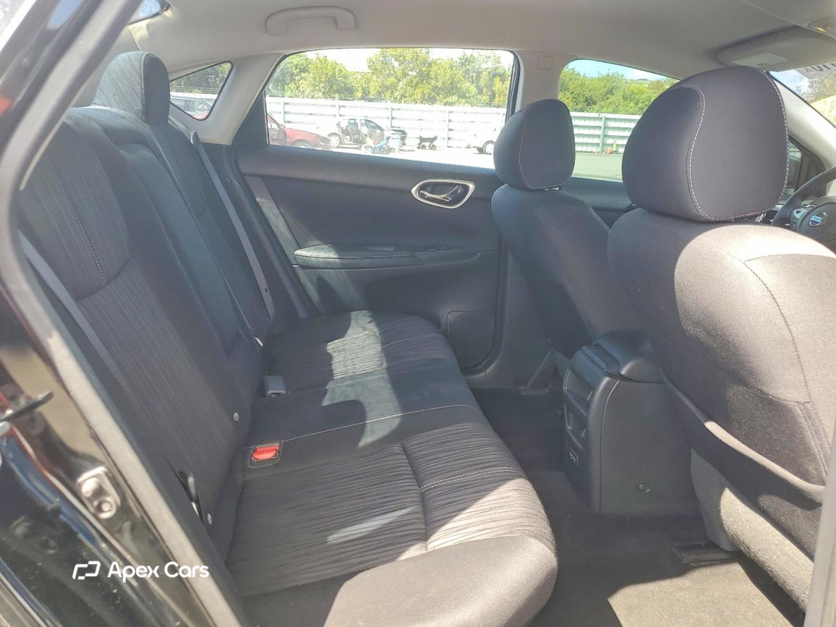 Nissan Sentra 2018