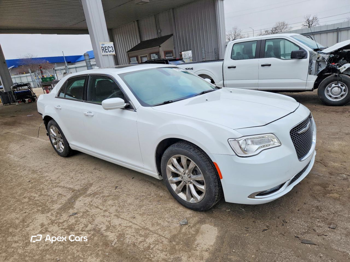 Chrysler 300 2016