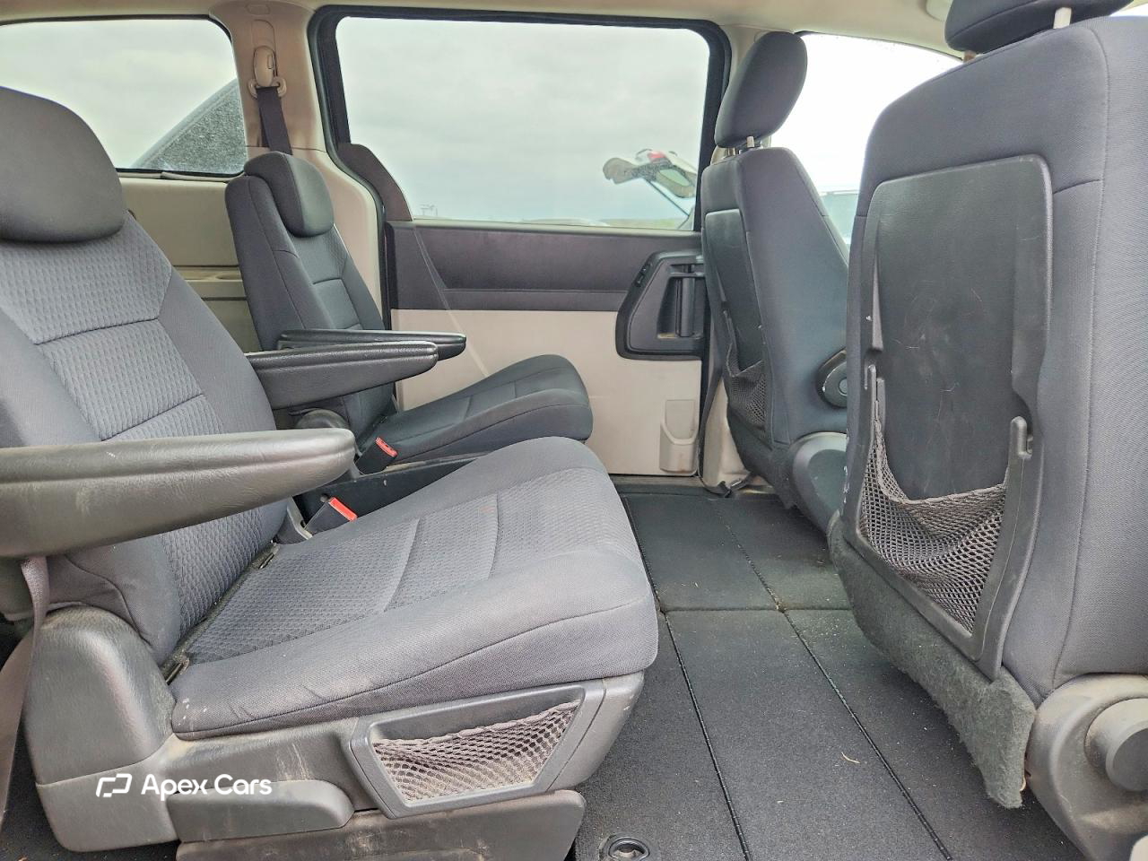 Dodge Caravan 2010