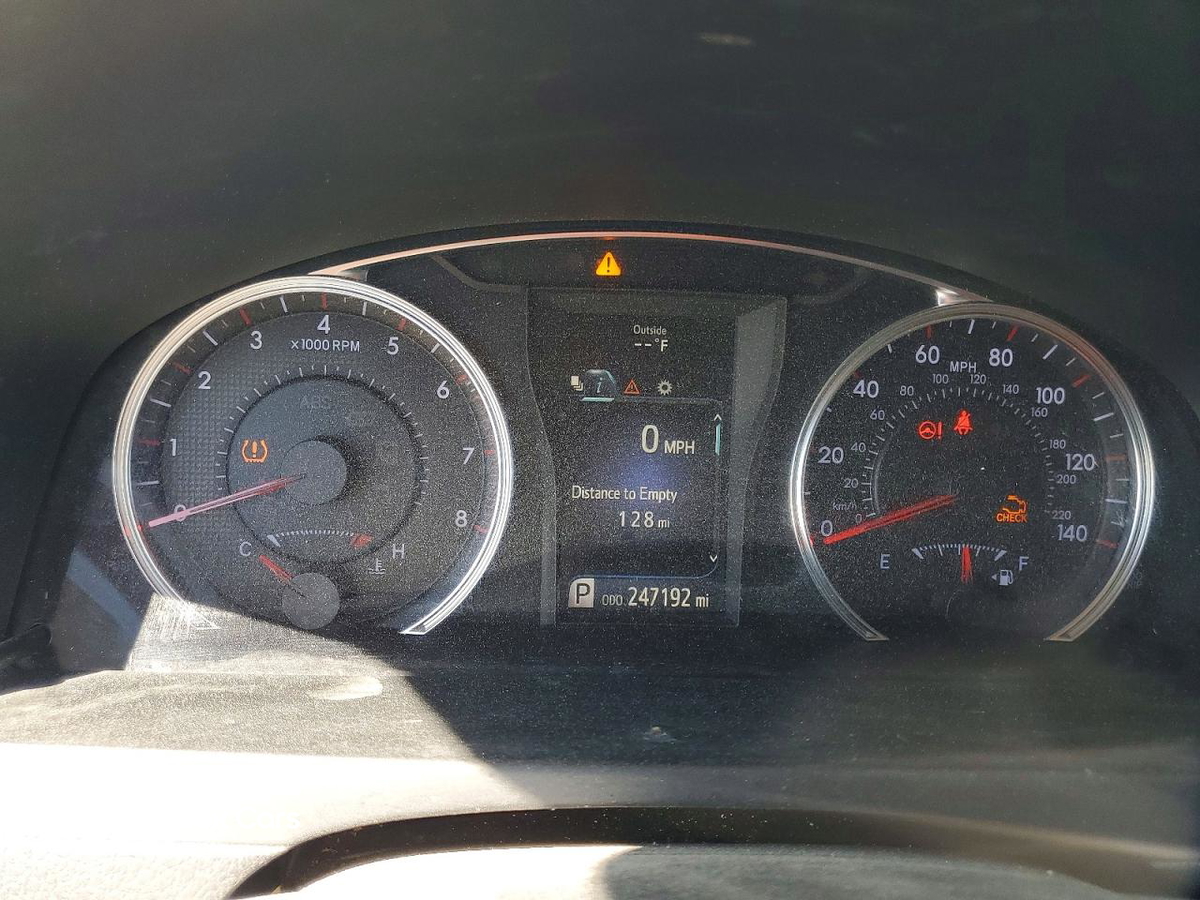 Toyota Camry 2016