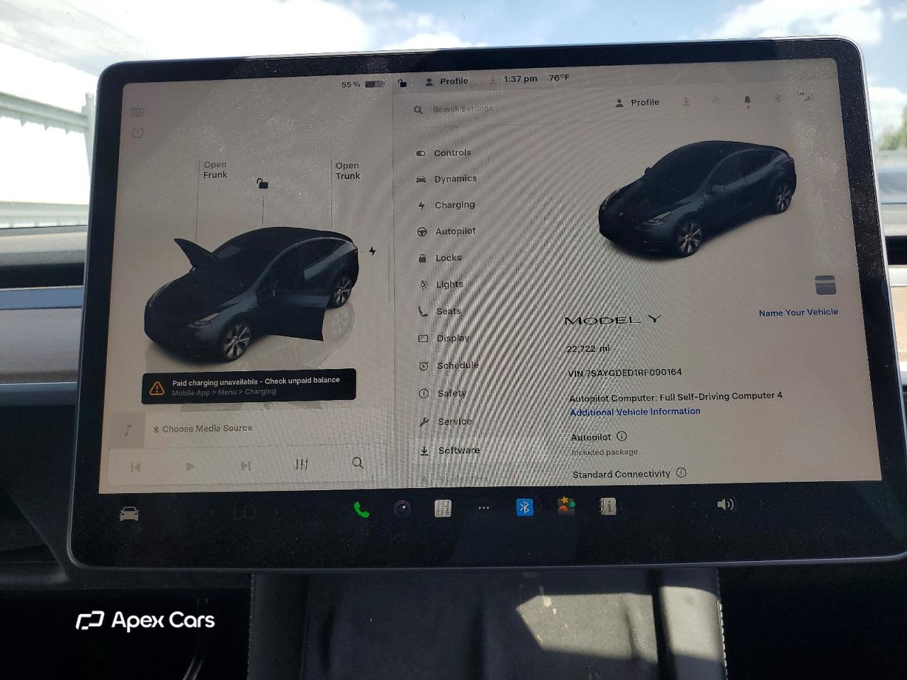 Tesla Model Y 2024
