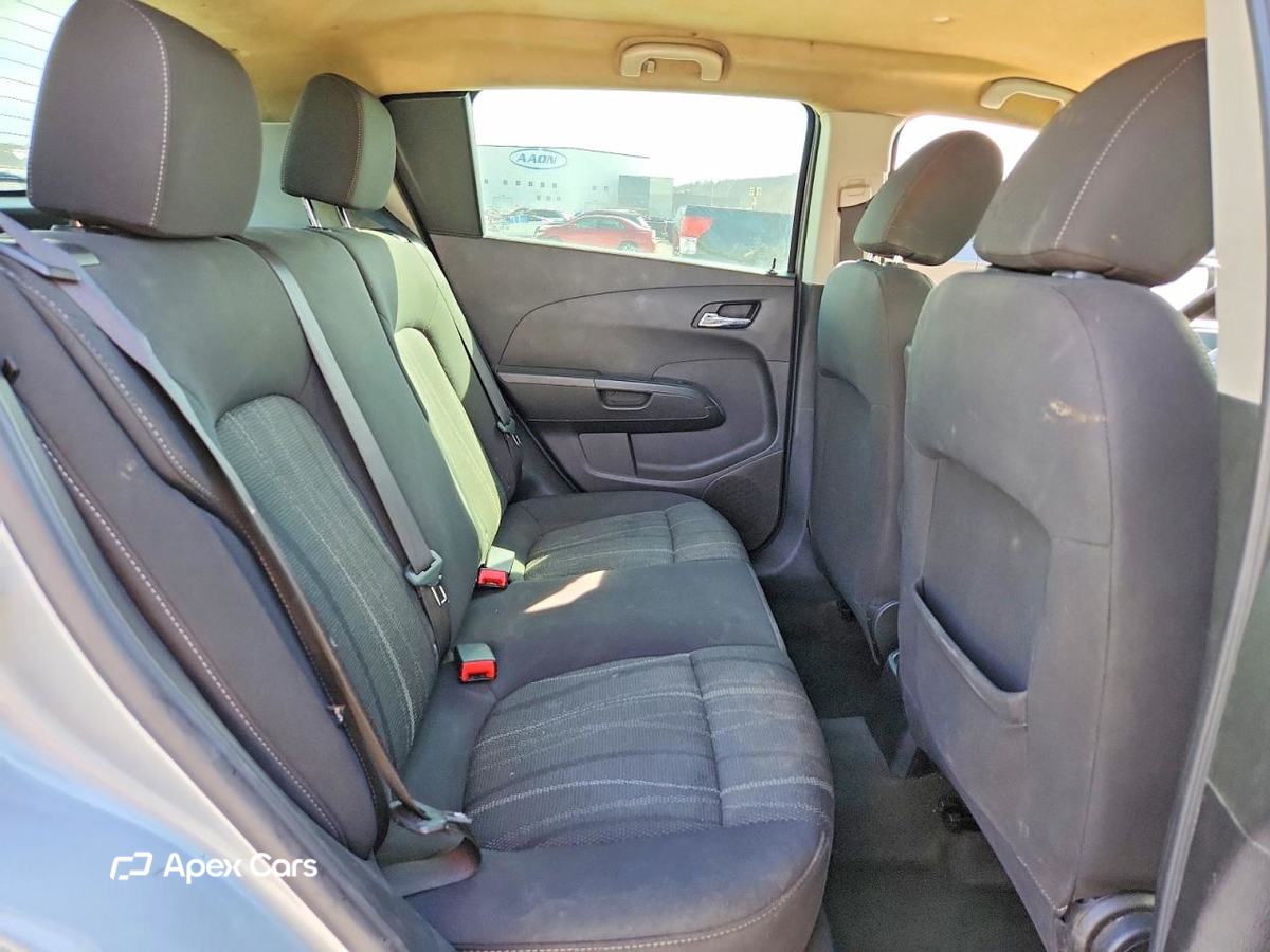 Chevrolet Sonic 2015