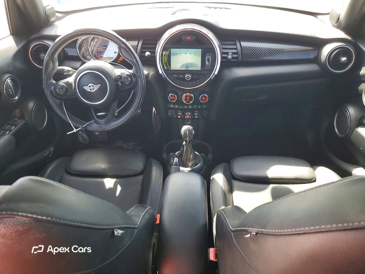 MINI Cooper 2015