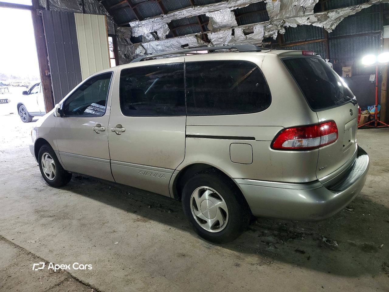 Toyota Sienna 2002