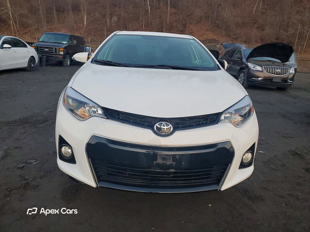 Toyota Corolla 2015
