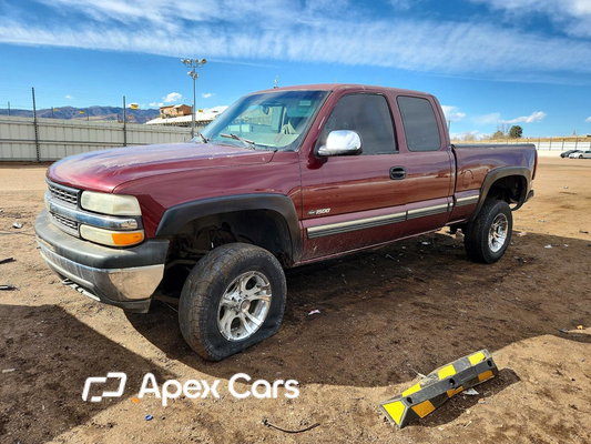 Chevrolet Silverado 2000 - Image 1 of 12