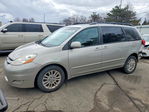 Toyota Sienna 2010
