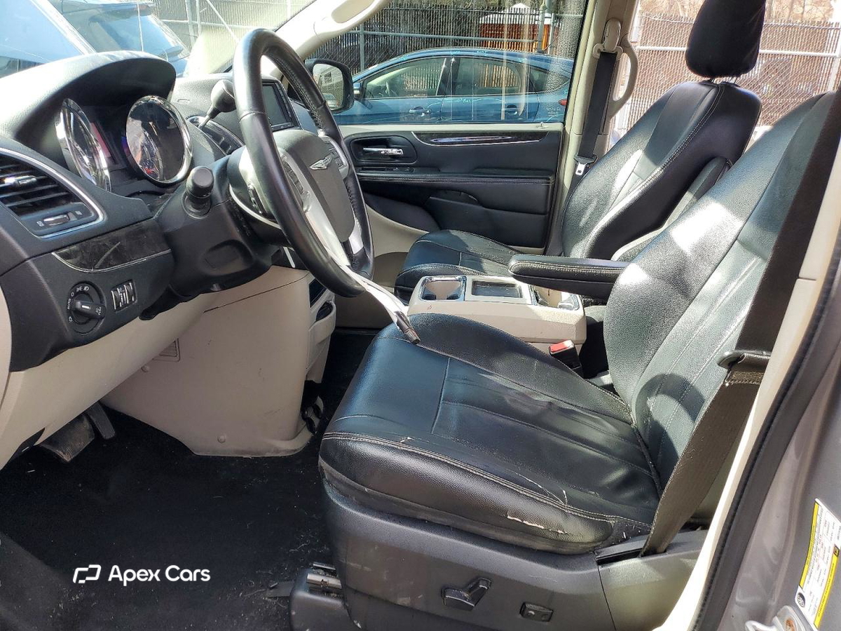 Chrysler Voyager 2013