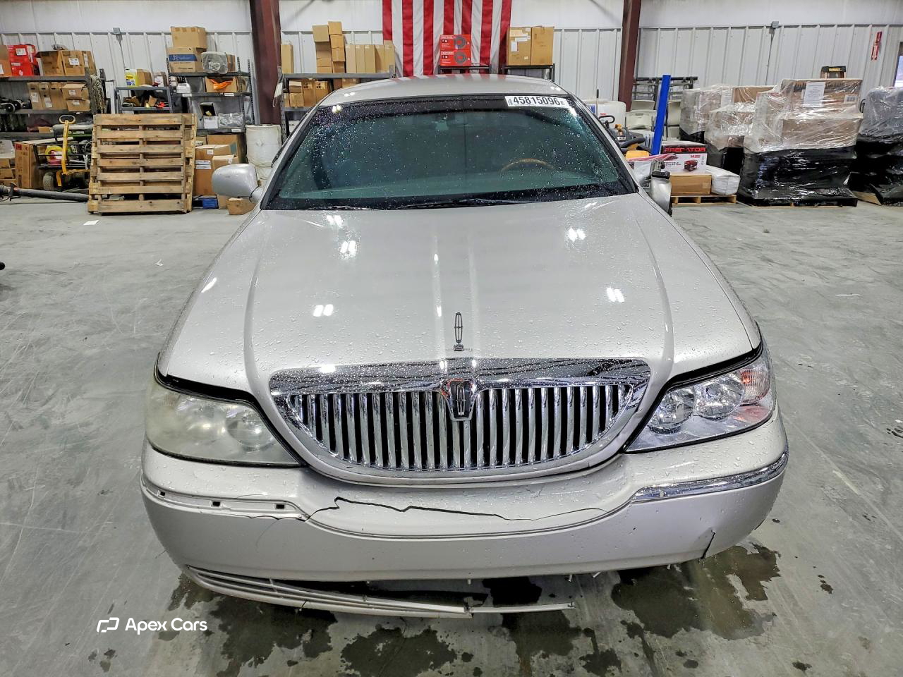Lincoln Town Car 2010