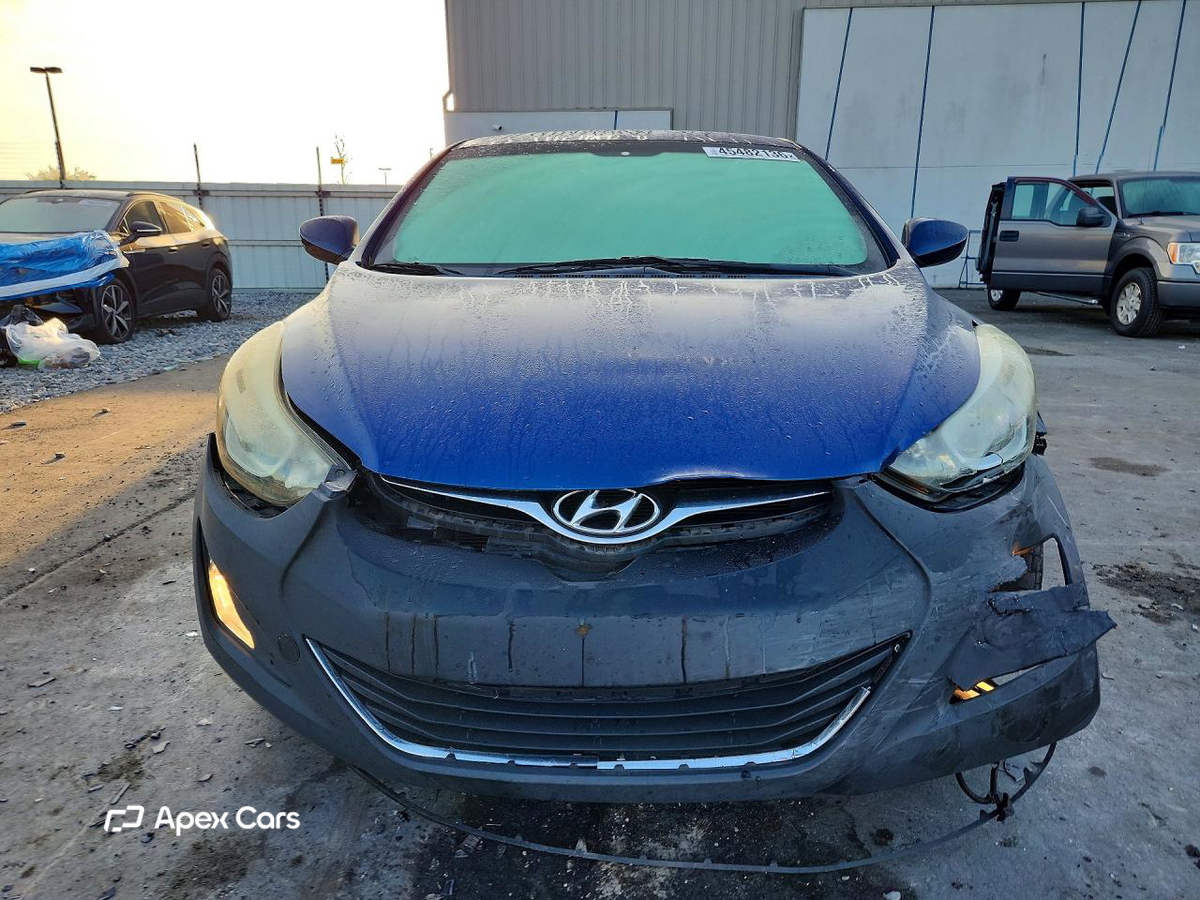 Hyundai Elantra 2015