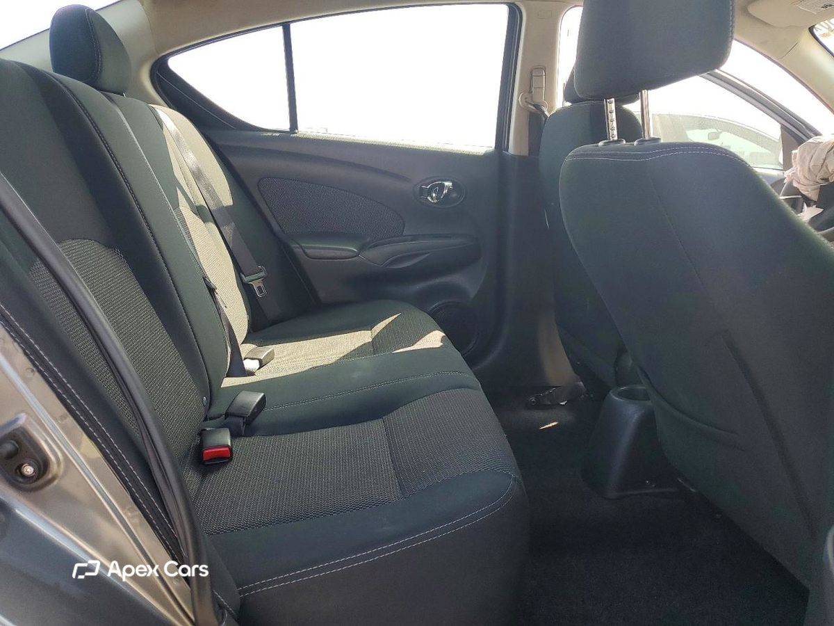 Nissan Versa 2016