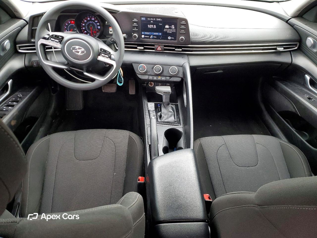 Hyundai Elantra 2023