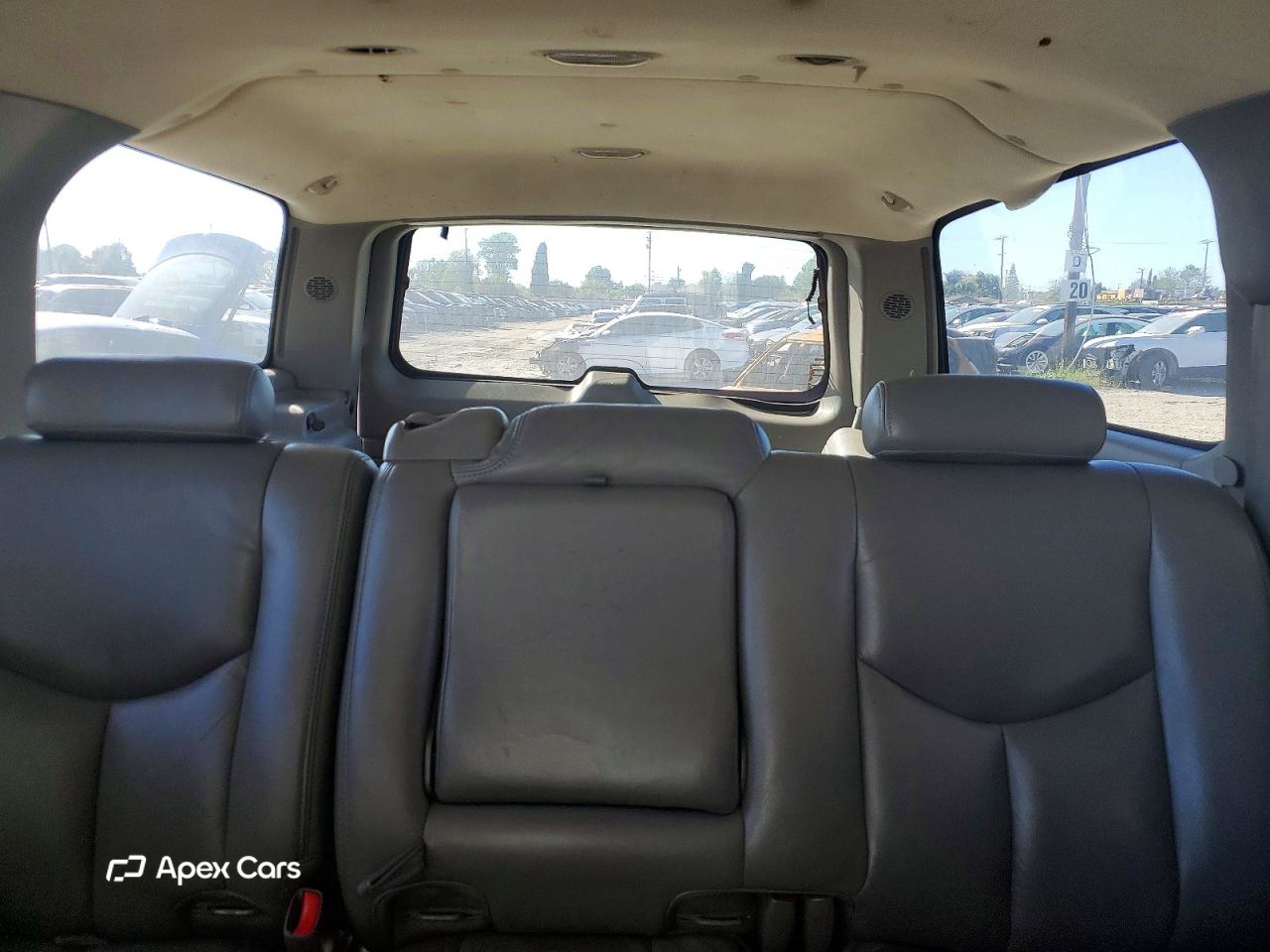 Chevrolet Suburban 2004