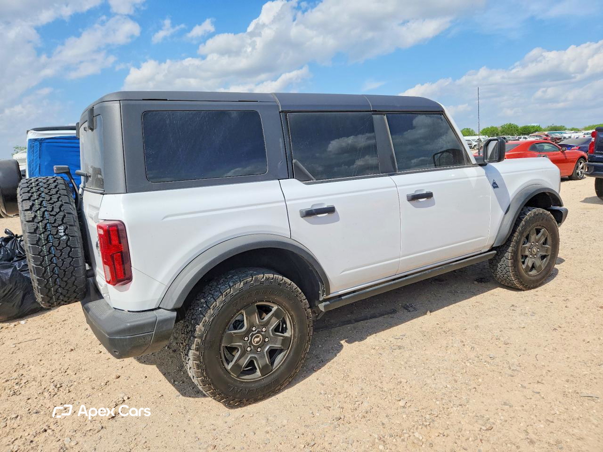 Ford Bronco 2024