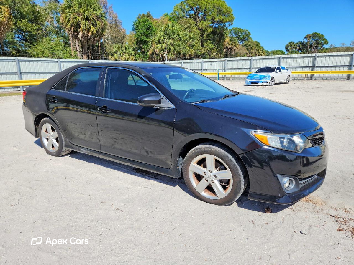 Toyota Camry 2012