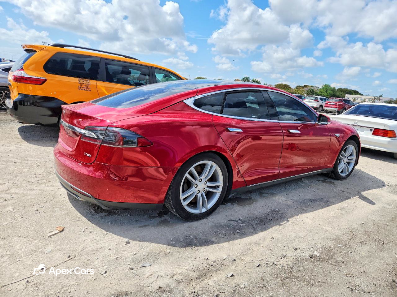 Tesla Model S 2013