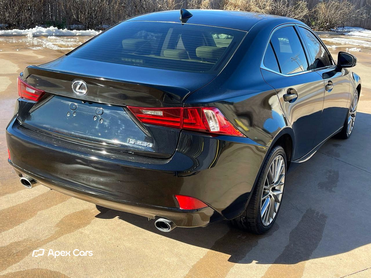 Lexus IS 2015