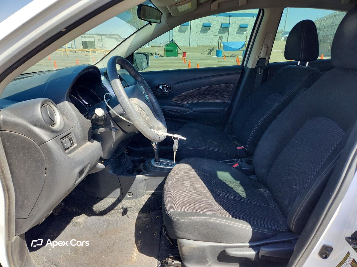 Nissan Versa 2019