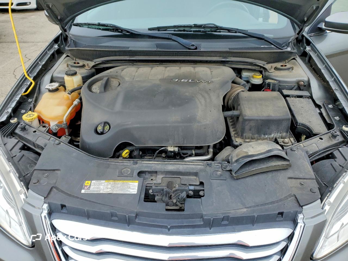 Chrysler 200 2011