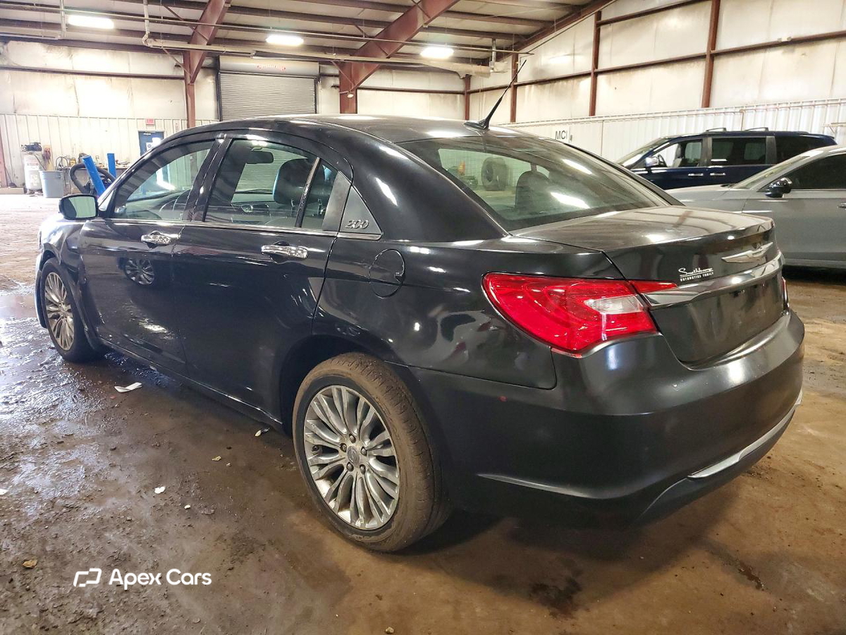 Chrysler 200 2011