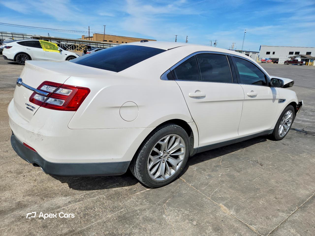 Ford Taurus 2015