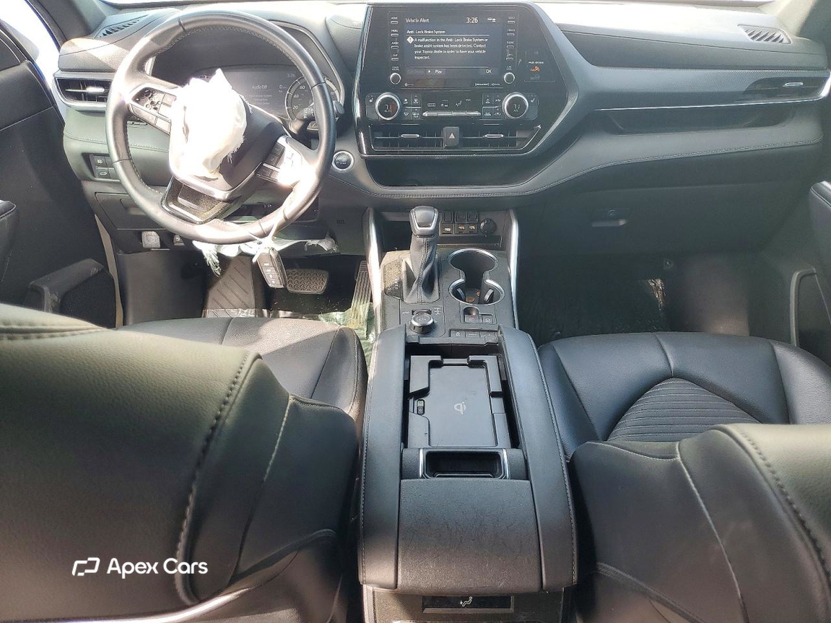 Toyota Highlander 2021