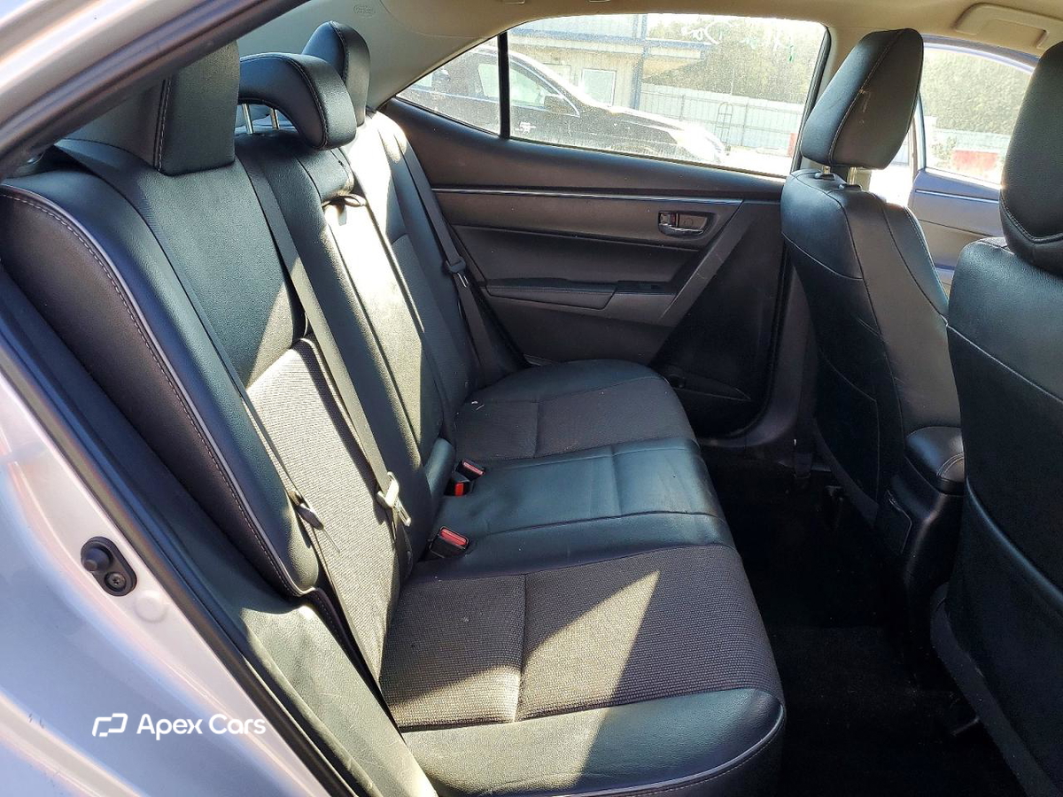Toyota Corolla 2015