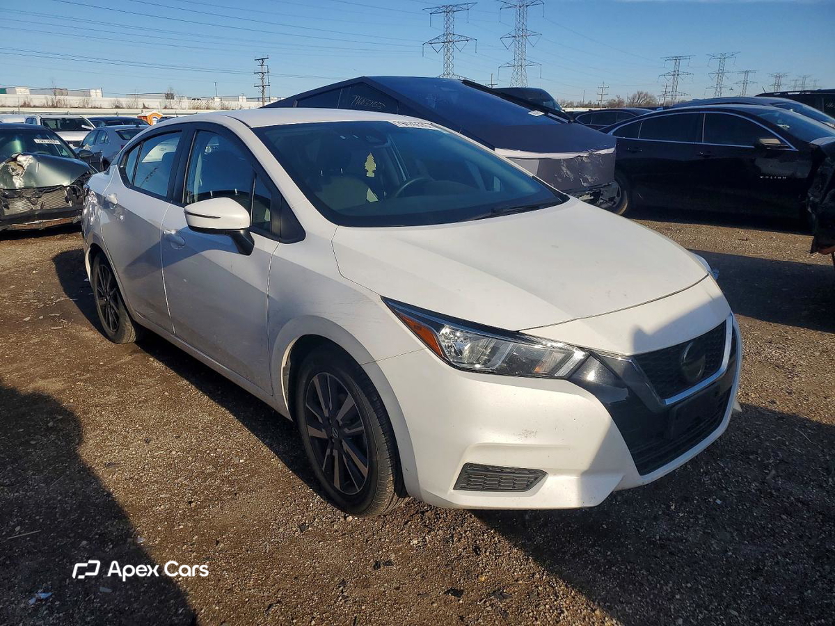 Nissan Versa 2021