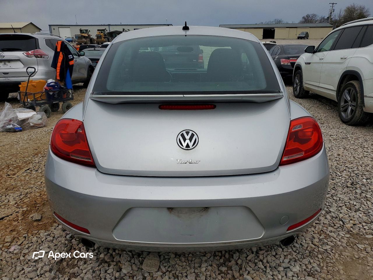 Volkswagen Beetle 2012