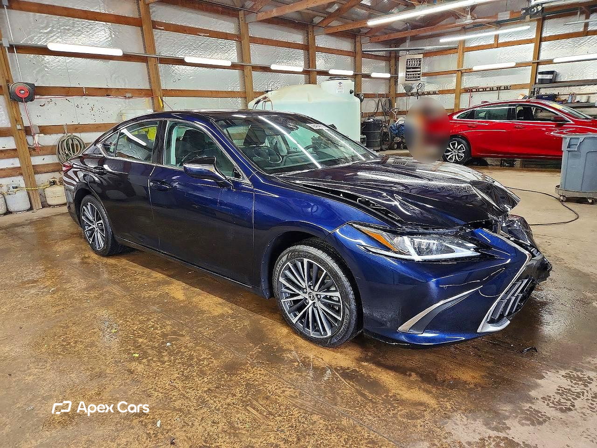 Lexus ES 2023