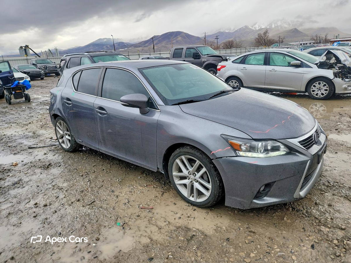 Lexus CT 2015