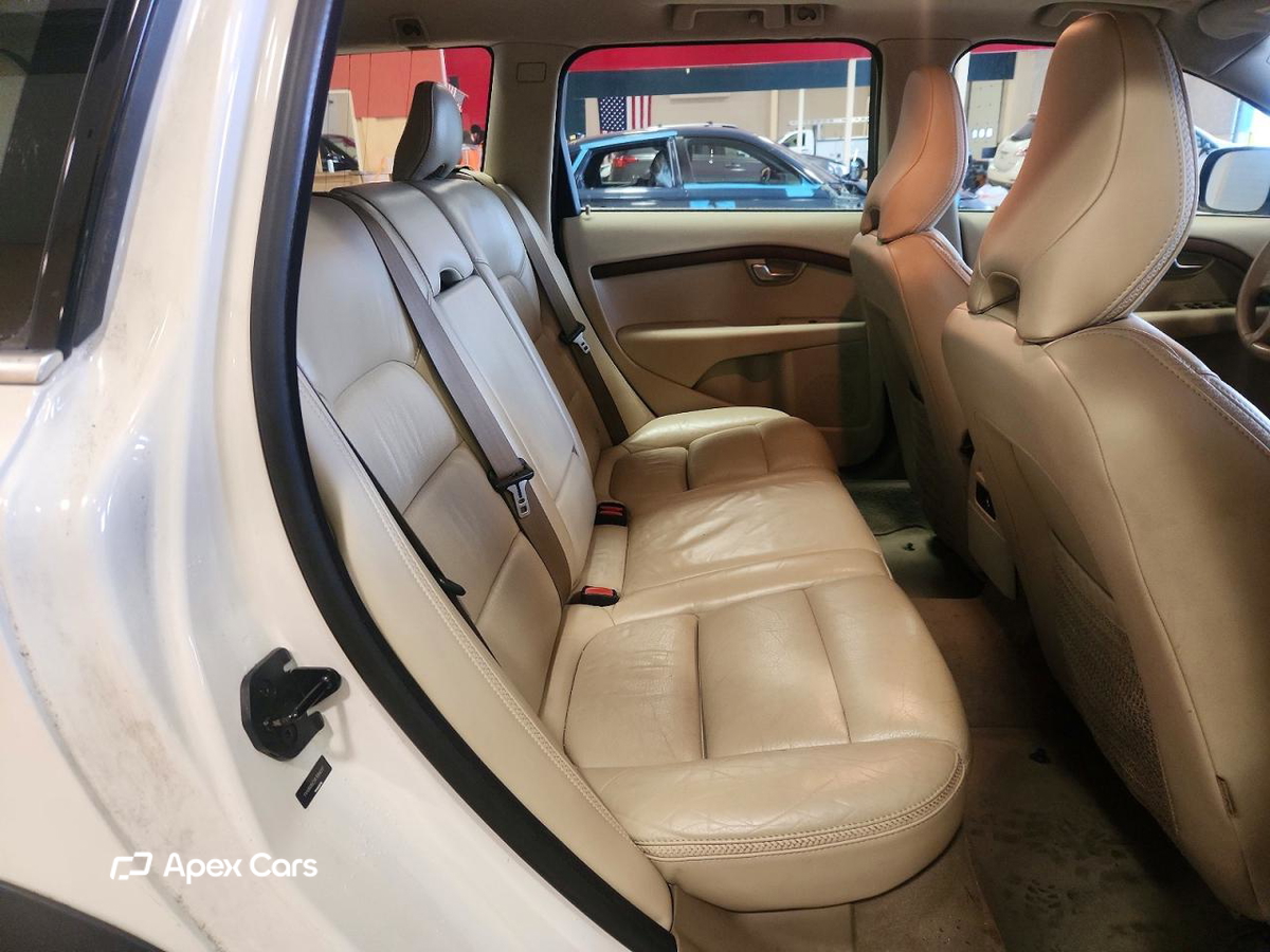 Volvo XC70 2010