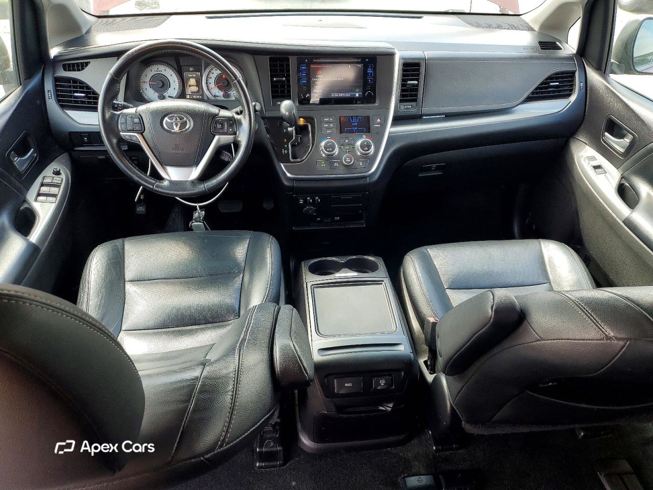 Toyota Sienna 2015