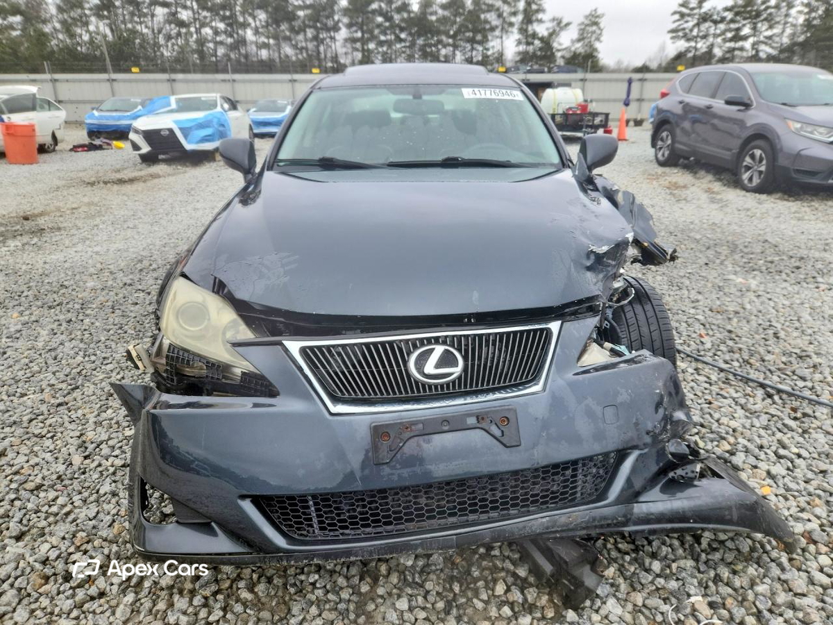 Lexus IS 2006