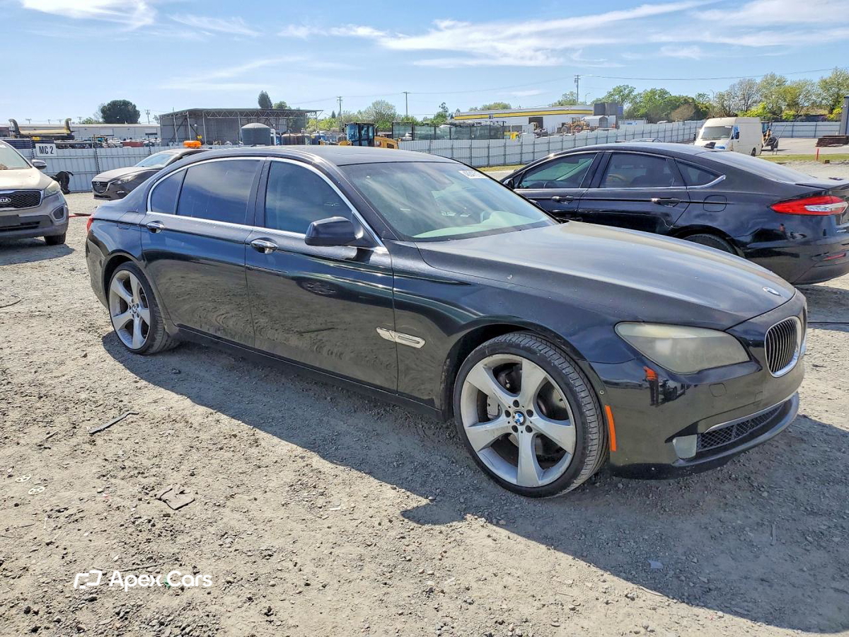 BMW Series 7 2010